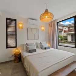Luxe slaapkamer in Curacao vakantiehuis met eigen badkamer