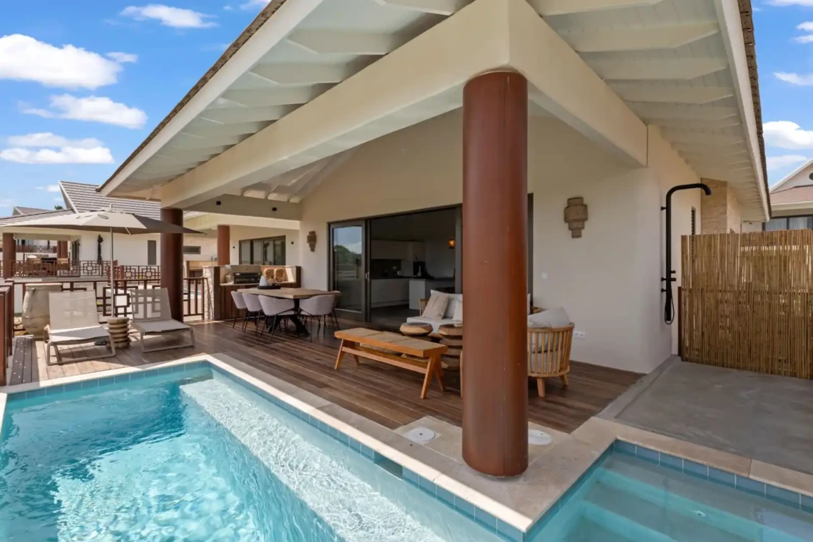 Curacao vakantiehuis met ruime veranda en privézwembad